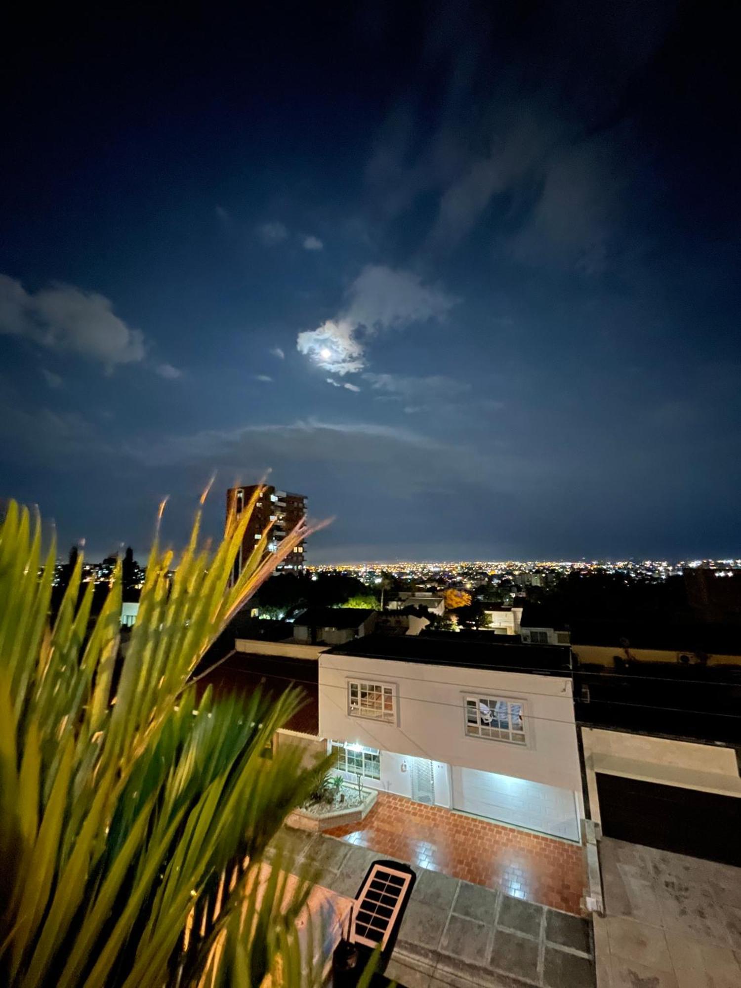 The View Hostel & Lounge กาลี ภายนอก รูปภาพ