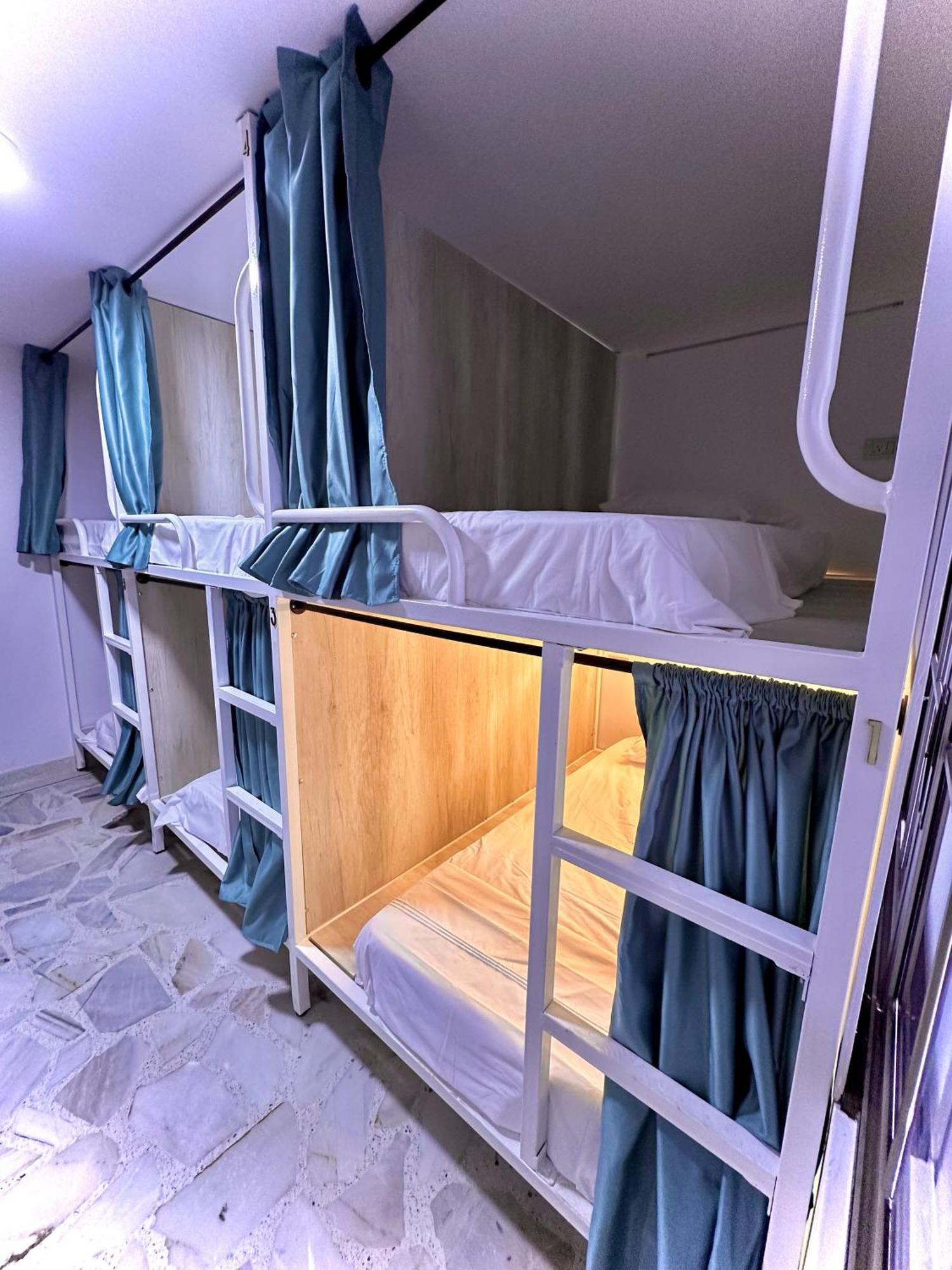 The View Hostel & Lounge กาลี ภายนอก รูปภาพ
